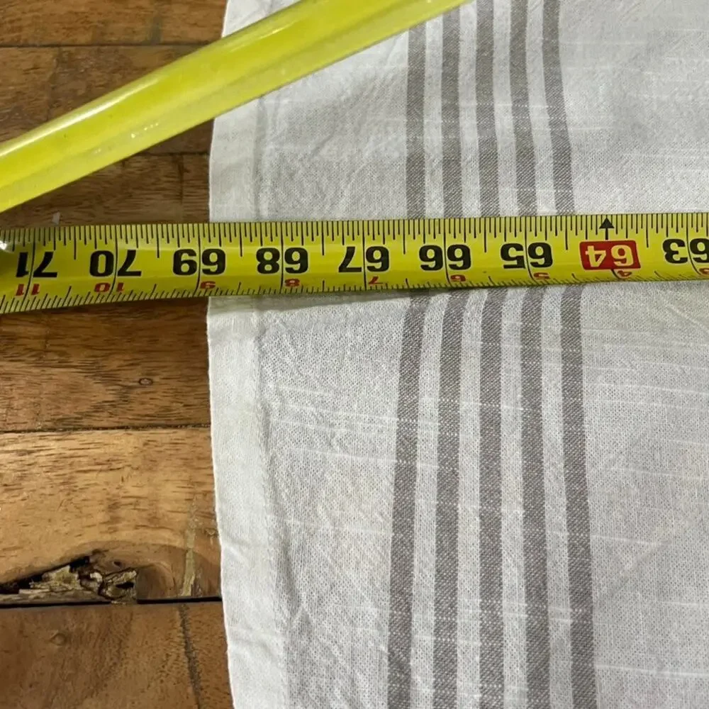 Threshold Tablecloth 70 x 68